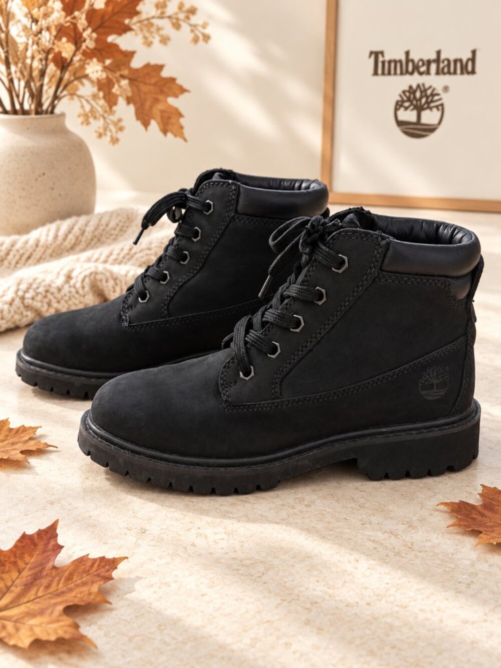Timberland Women’s Black Suede Nubuck Leather Lace Up Boots 7.5